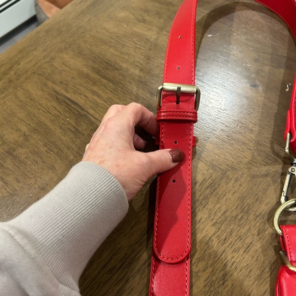 Anthropologie Red Woven Vegan Leather NWOT Crossbody Sling Bag, 12 x 7. - Picture 6 of 14